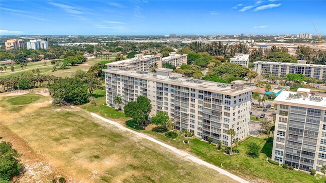 Building Photo - 2671 S Course Dr Unit 104 Rental