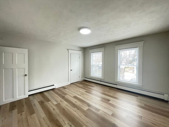 Photo - 475 Manchester St Unit 2