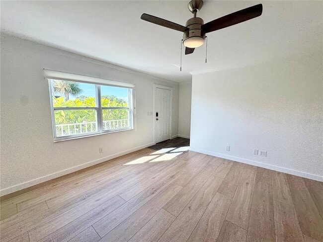 Photo - 9205 Tudor Dr