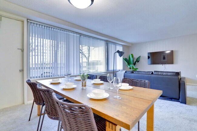 Photo - 1600 S Eads St Unidad FL1-ID1022541P