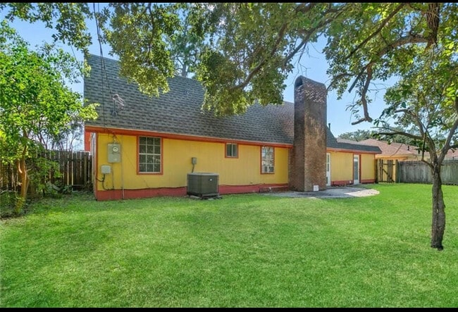 Photo - 112 Dewald Ln