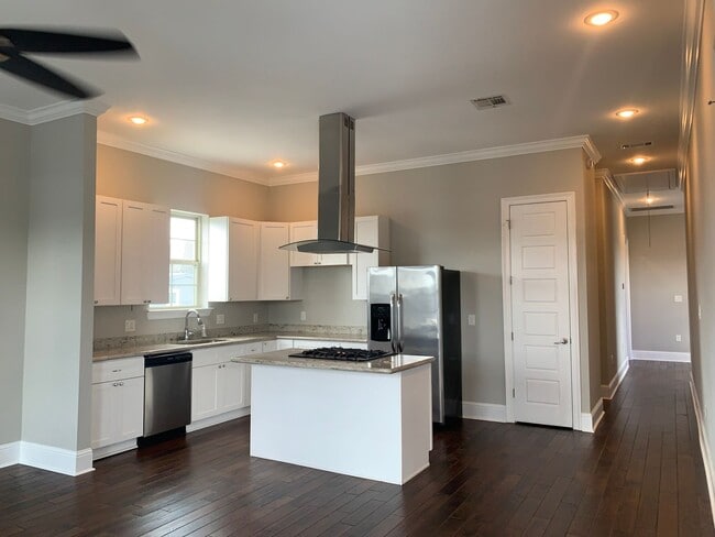 Photo - 2512 Valence St Unidad 2512 Valence St.