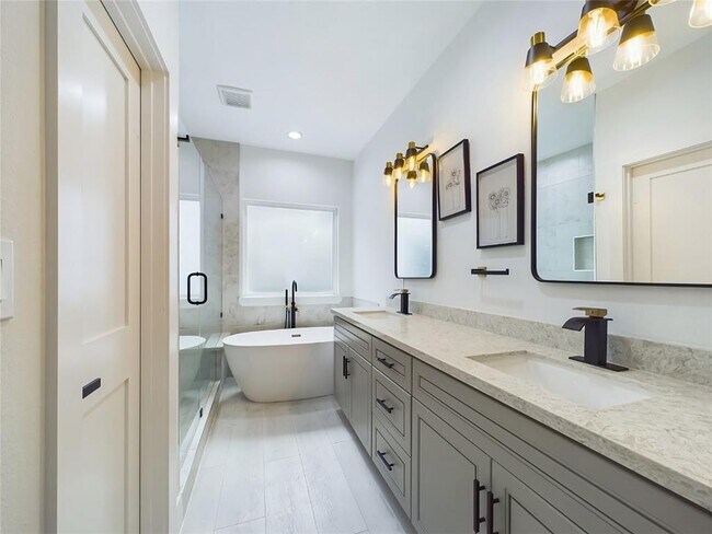 Photo - 2406 Dalview St