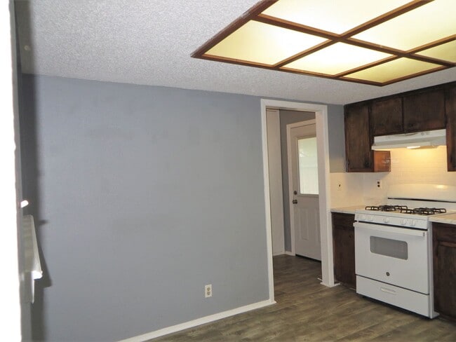 Photo - 663 Unit 663-B