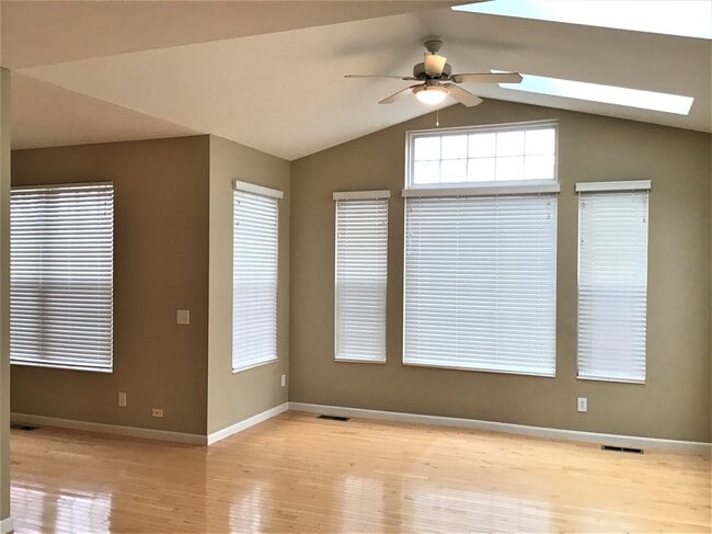 Photo - 5298 Fredericks Stand