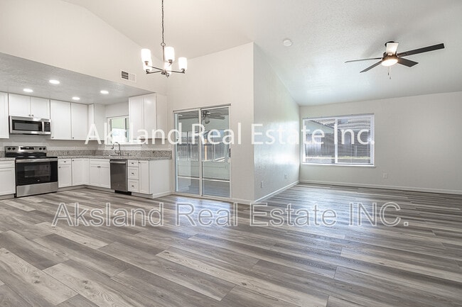 Photo - 5124 Tewkesbury Way