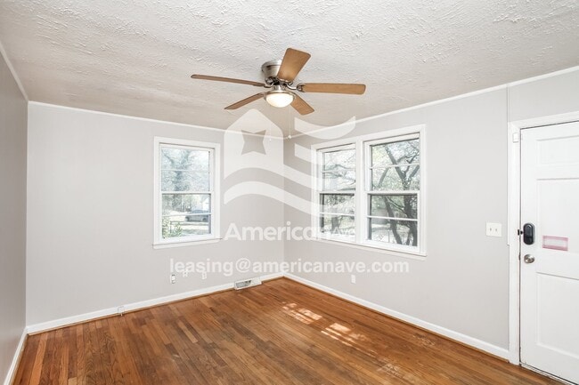 Photo - 1210 Carter St