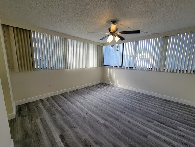 Photo - 500 Treasure Island Cswy Unidad 101