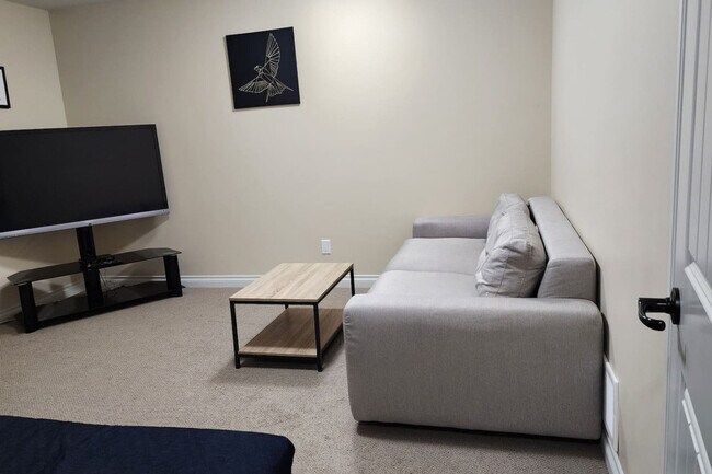 Photo - 2450 Radio Tower Rd Unité SI ID1521989P