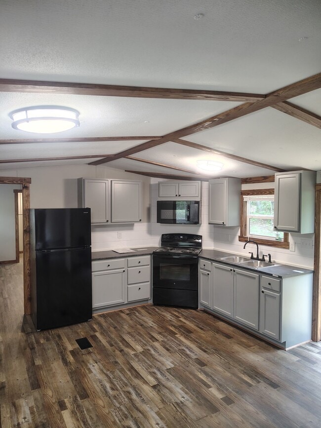 Photo - 125 Shady Oaks Lndg