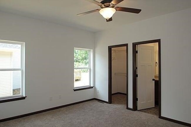 Photo - 4 Bedroom Home in Mackinaw Village