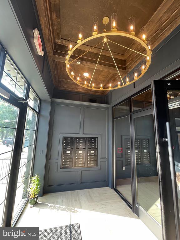 Photo - 581 Jamestown Ave.