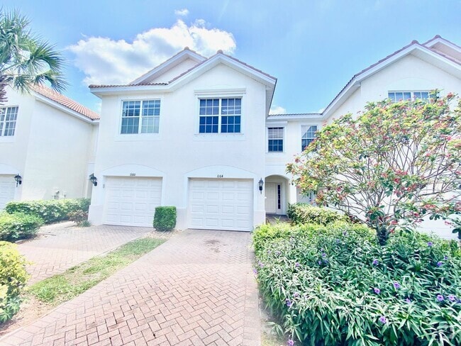 Building Photo - ** STRATFORD PLACE ** 3 BED 2 BATH ** ANNU... Rental