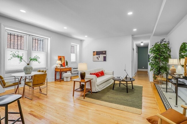 Building Photo - Mt. Pleasant Condo | 2 Bed | 2 Bath | 1,250 Sf Unit 102