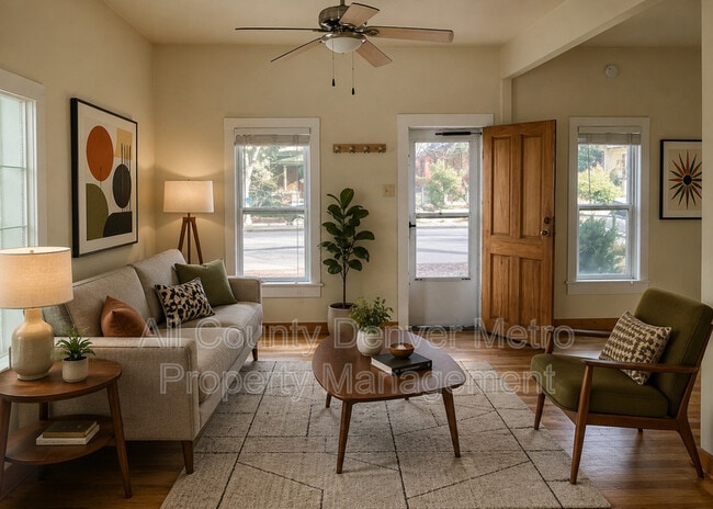 Photo - 831 Elati St