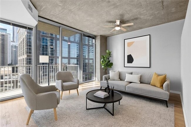 Building Photo - 400 W Peachtree St NW Unit 1010 Rental