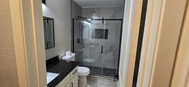 Photo - 2304 Westchester Dr Unit A