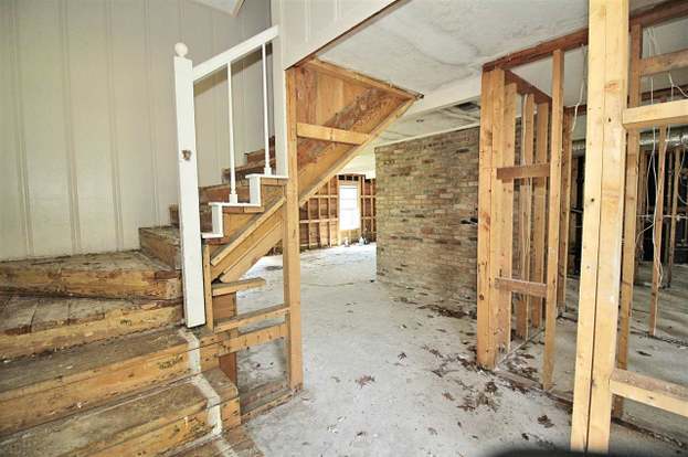 Photo - 106 Kirby Cir