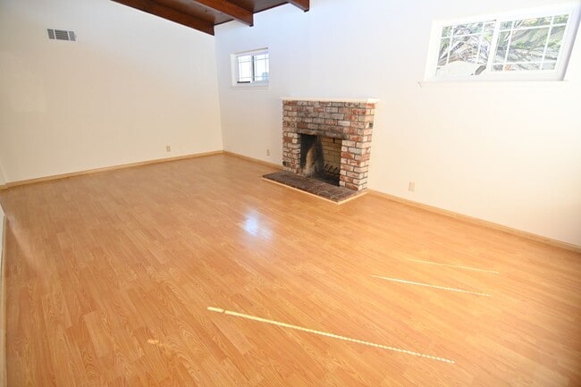 Photo - Central Santa Clara Location, 3/2 with AC