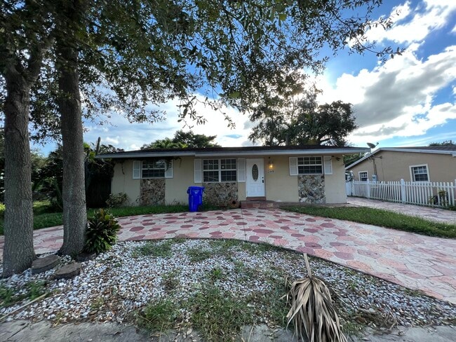 Photo - 2448 SW 42nd Terrace