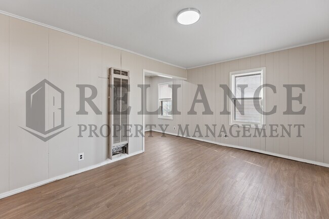 Photo - 421 Grover Ave