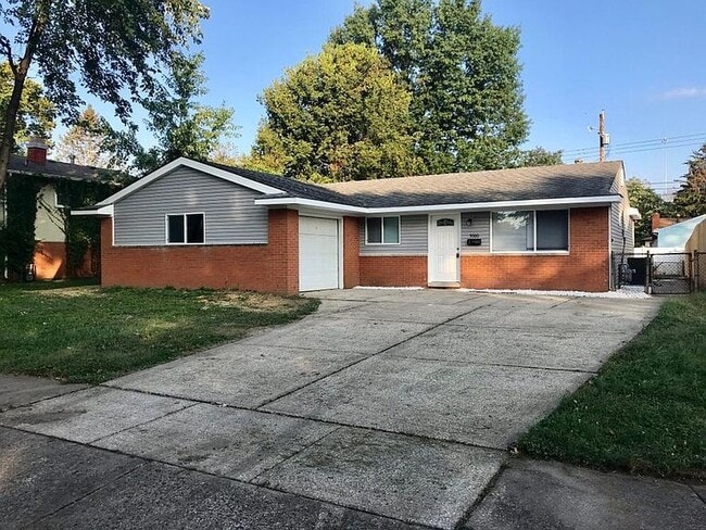 Building Photo - 5000 Comstock Dr