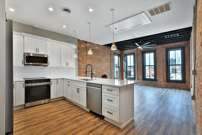 Photo - 360 S Washington Ave Condo