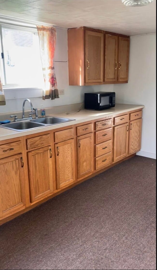 Photo - 411 W Main St