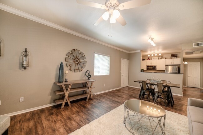 Tahoe Living and dining room