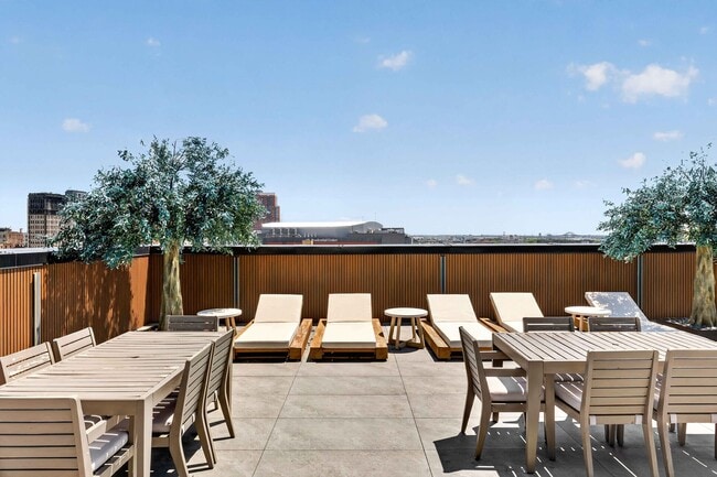 Outdoor Rooftop - The Distrikt