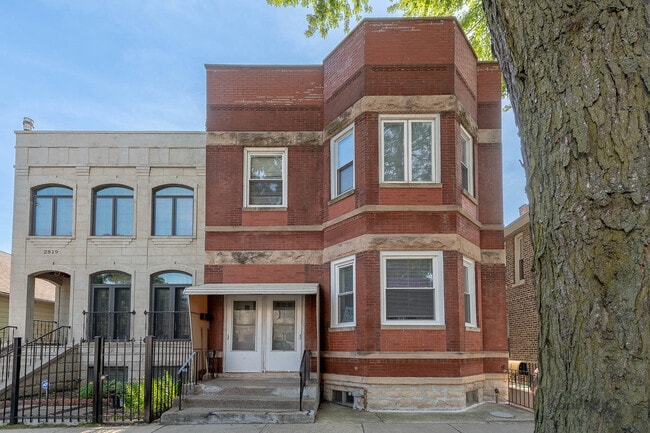 Building Photo - 2821 S Emerald Ave Unit 1R Rental