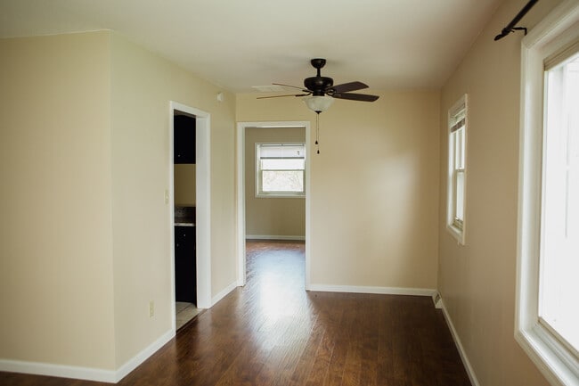Photo - 720 S Parkway Dr