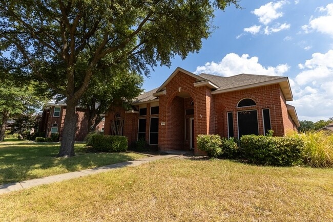 7414 Westhaven Dr