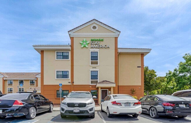 Furnished Studio-Pleasant Hill - Buskirk Ave.