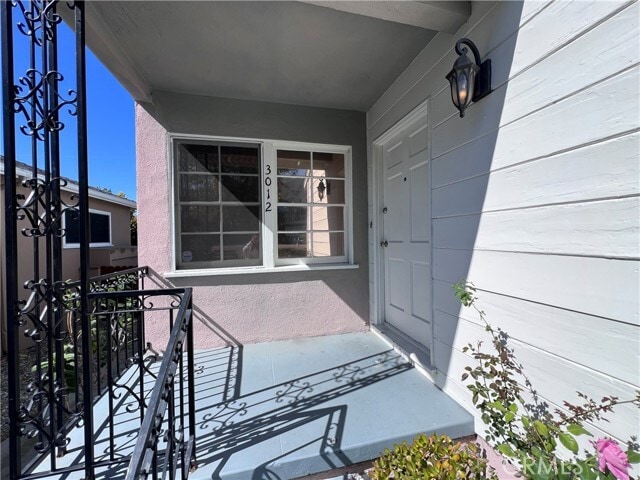 Photo - 3012 Los Olivos Ln