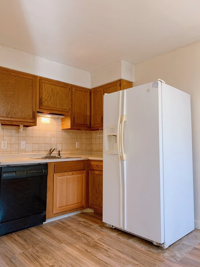 621 Genesee St Townhome Townhome Rental in Allentown PA