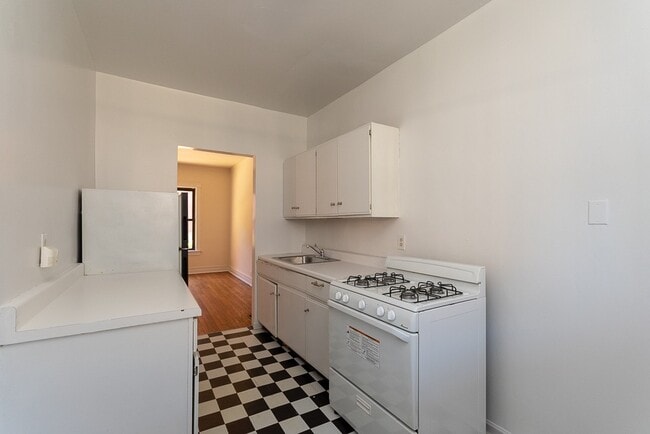 Photo - 832 W Waveland Ave Condo Unit S2