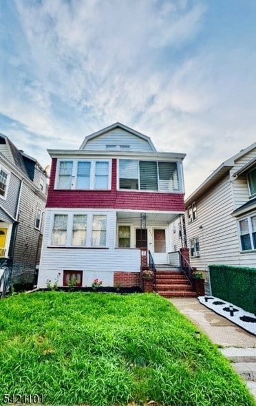 Building Photo - 313 Halsted St Unit 1