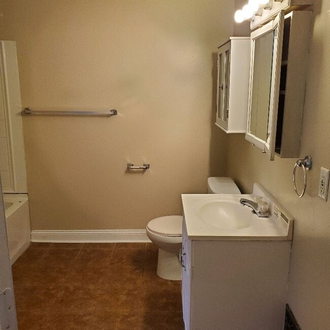 Photo - 3BDRM HOUSE FOR RENT