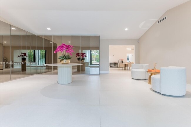 Photo - 7300 SW 77th Ave