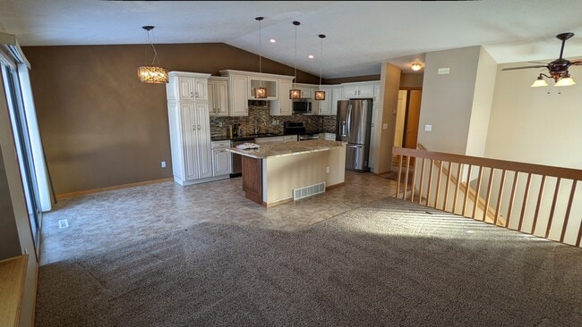 Building Photo - 1514 Suntree Dr