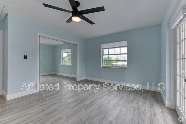 Building Photo - 5207 N Flagler Dr Rental