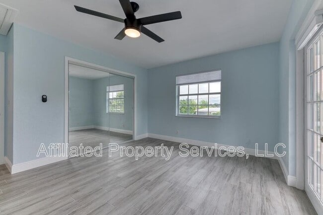Building Photo - 5207 N Flagler Dr Rental