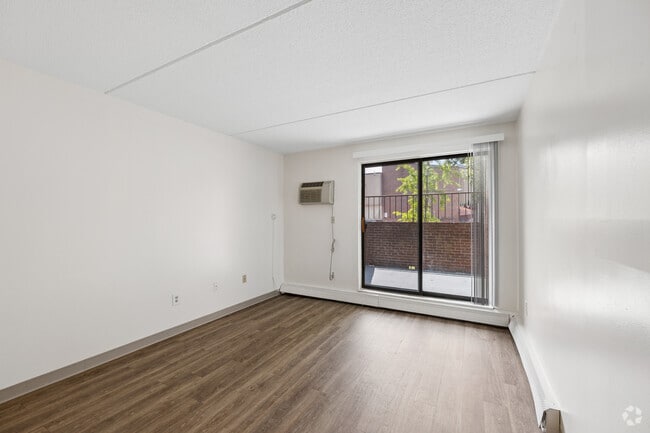 2BR, 1BA - 1,088SF - Living Room