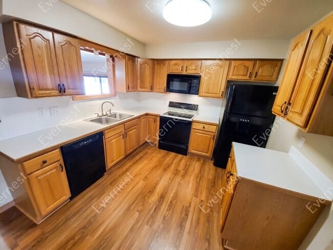 Photo - 1116 Juniper Ct