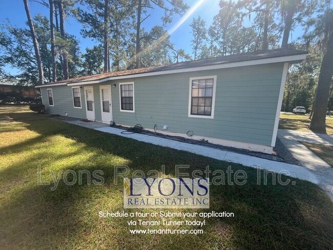 Building Photo - 903 Greenwood Dr Unit A