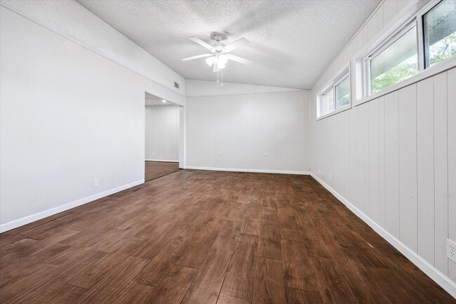 Photo - 3607 Blue Bonnet Blvd