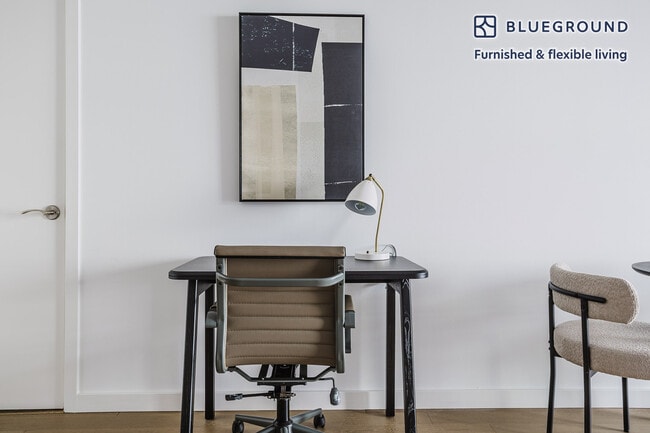 Photo - 3 Tingey Sq SE Unidad FL8-ID977