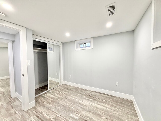 Photo - 3 BED - 1 BATH - LONDON - BASEMENT Unit 2