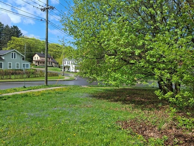 Photo - 11 Prather Ave